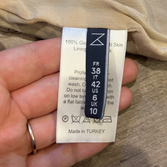 Zeynep Arcay Twisted Cut-Out Leather Mini Skirt - Picture 8 of 10